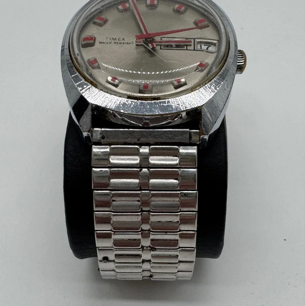 Vintage Timex Water Resistant Day Date Watch Red Markers Speidel Band 36mm